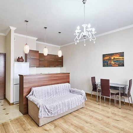 Ultracentral Spacious Apartment تشيسيناو المظهر الخارجي الصورة