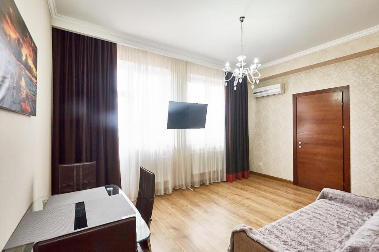 Ultracentral Spacious Apartment تشيسيناو المظهر الخارجي الصورة