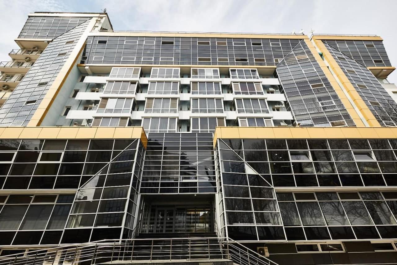 Ultracentral Spacious Apartment تشيسيناو المظهر الخارجي الصورة